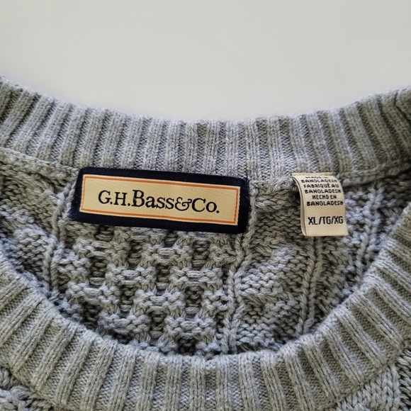 GH Bass & Co gray 100% cable knit sweater - Picture 2 of 8